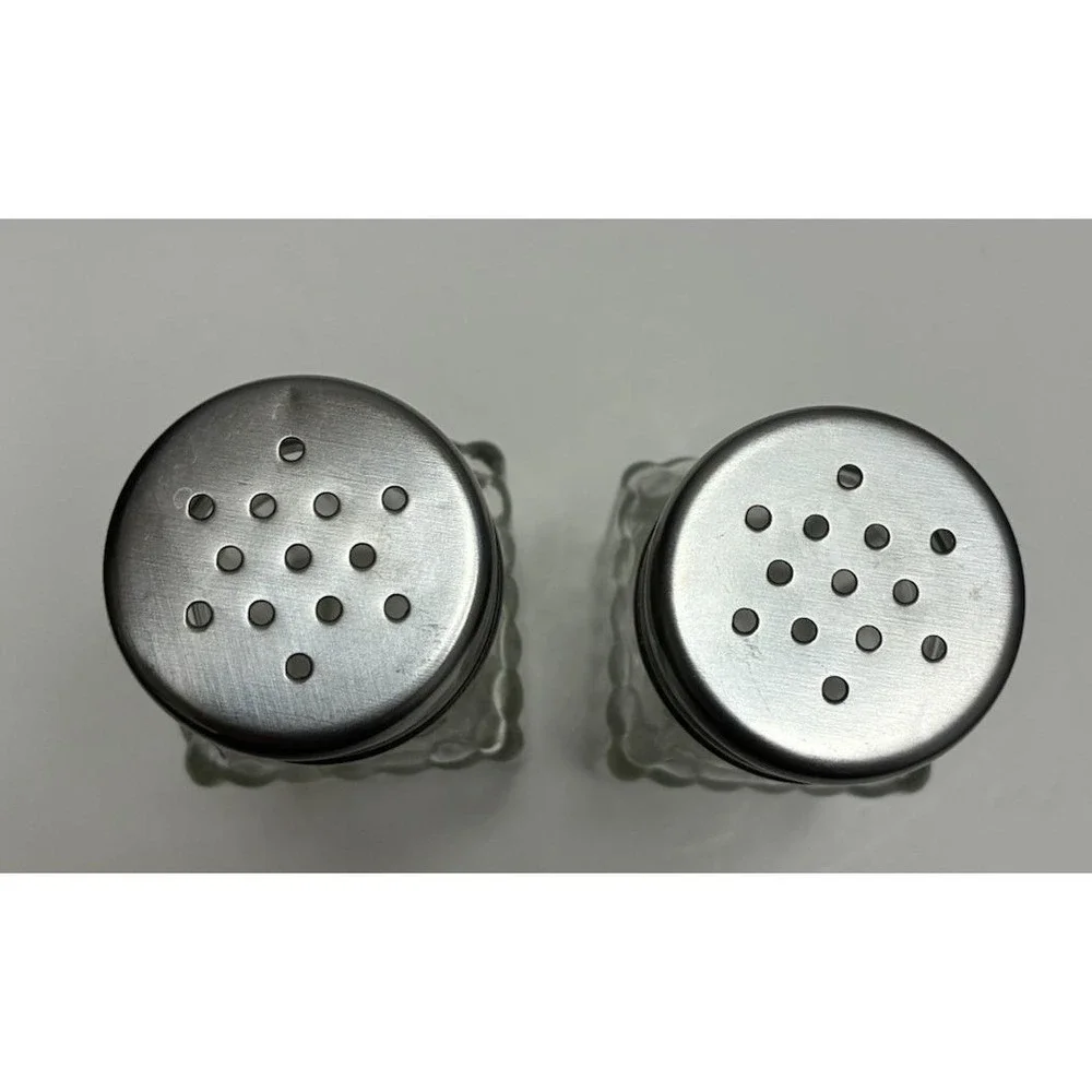 Vintage Ribbed Square Salt & Pepper Shakers‎ Clear Chrome Clear Glass